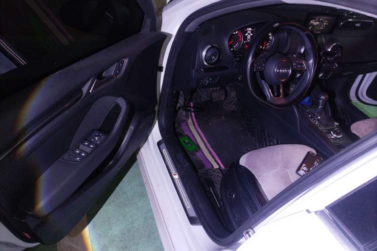 Used Audi A3 2020 Limousine 35 TFSI Fashion Edition China VI Emission Standard
