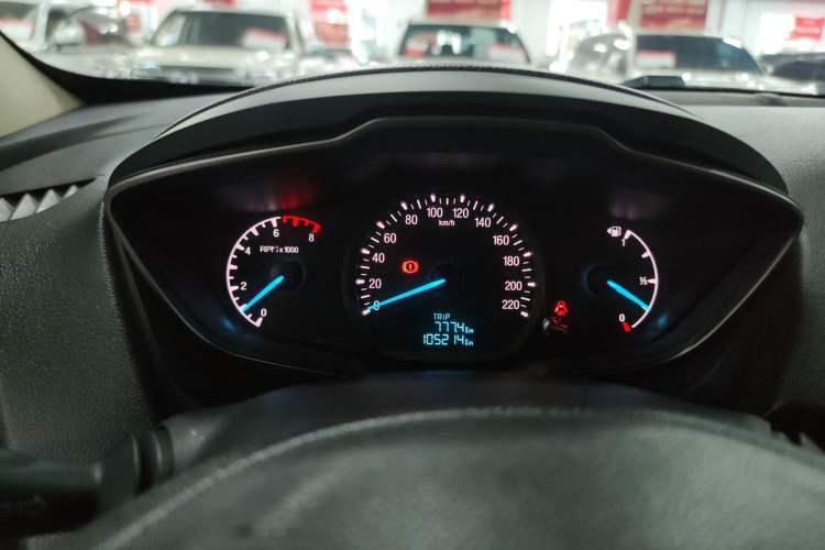 Used Ford Escort 2015 1.5L Manual Comfort Model Instrument Cluster