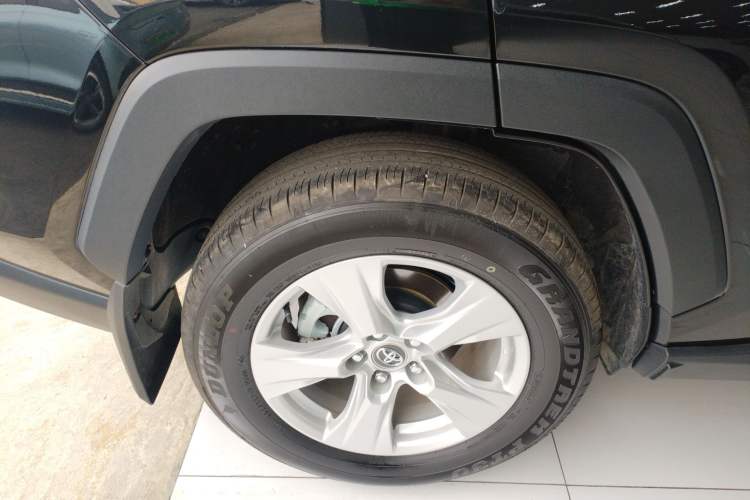 Used Toyota RAV4 2024 2.0L CVT Two-Wheel Drive Urban Edition
