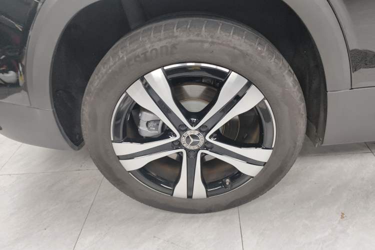 Used Mercedes-Benz EQB 2023-Year Restyled EQB 350 4MATIC
