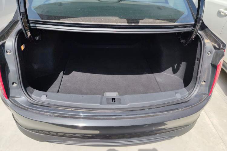 Used Hongqi E-QM5 2021 Charging Version Flagship Edition
