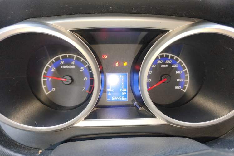 Used CHANGAN KAICHENG Ounuo S 2014 1.5L Elite Model
