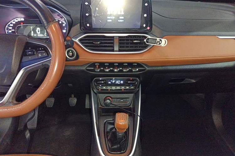 Used Baojun 510 2017 1.5L Manual Luxury Model
