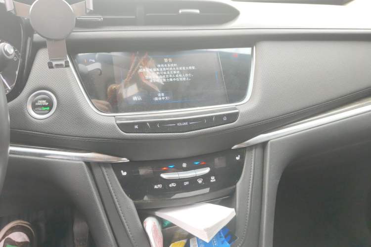 Used Cadillac XT5 2016 25T Luxury Model
