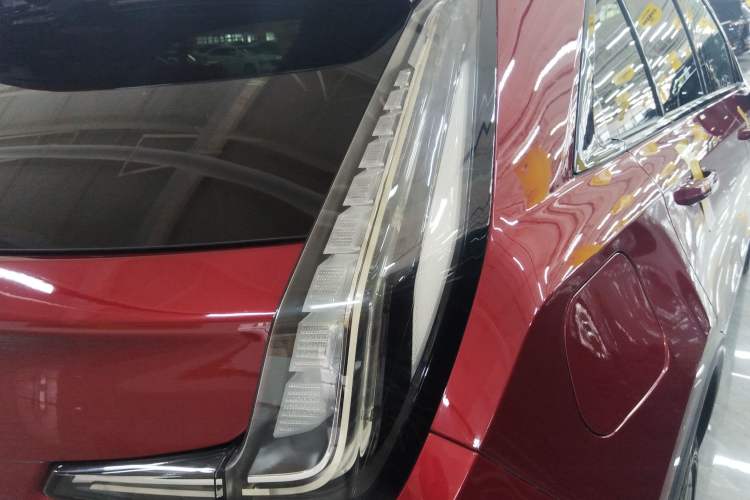 Used Cadillac XT4 2022 28T Four-Wheel Drive Platinum Edition