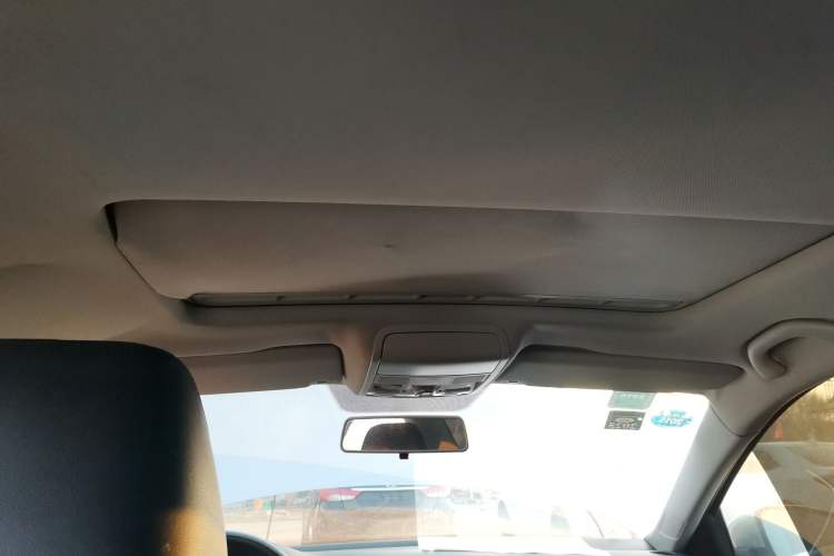 Used Volkswagen Sagitar 2014 1.4TSI Automatic Luxury Model
