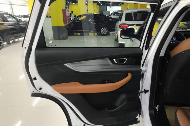 Used Chery Tiggo 8 PLUS 2021 290TGDI DCT Luxury Edition