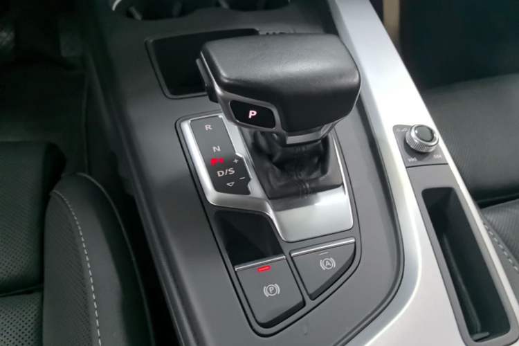 Used Audi A4L 2022 40 TFSI Fashion Dynamic Model