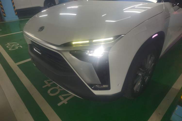 Used Nio ES8 2020 580 km Range Six-Seater Version Left Front Headlight