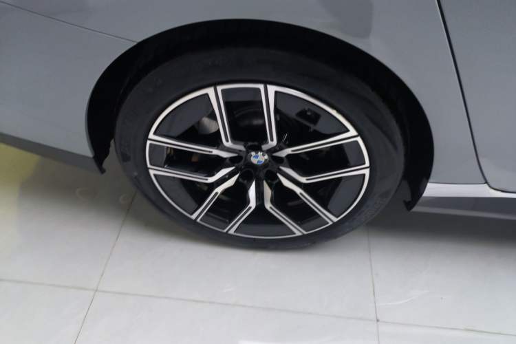 Used BMW 7 Series 2023 735Li M Sport Package
