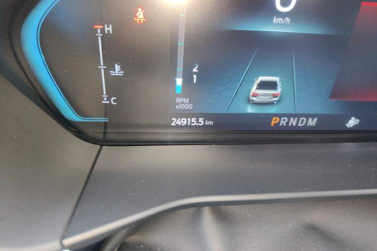 Used Ford Focus 2022 Hatchback EcoBoost 180 Automatic ST Line Odometer Close Up