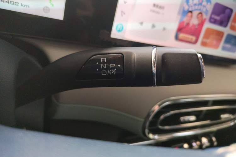 Used ORA Ballet Cat 2022 401 km Nutcracker Edition