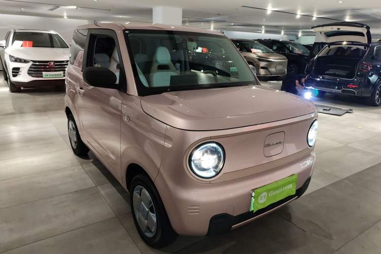 Used Geely Auto Panda 2023 Panda Mini 200km Endurance Bear Front Right 45 Deg