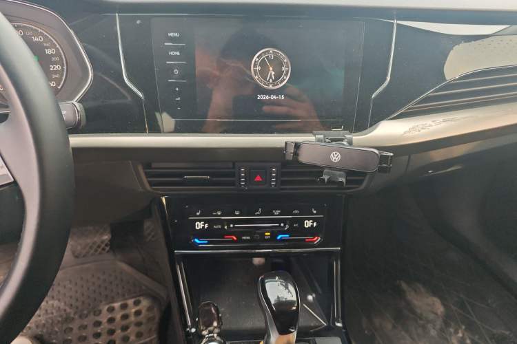 Used Volkswagen Passat 2021 330TSI Elite Edition Audio And AC Panel