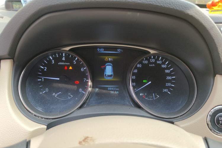 Used Nissan X-Trail 2015 2.0L CVT Comfort MAX Edition 2WD
