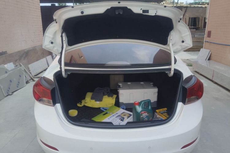 Used Hyundai Elantra (5th Generation / Langdong) 2015 1.6L Automatic Luxury Model
