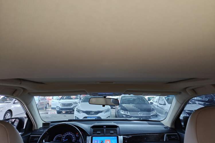 Used Toyota Camry 2015 2.0G Premier Edition
