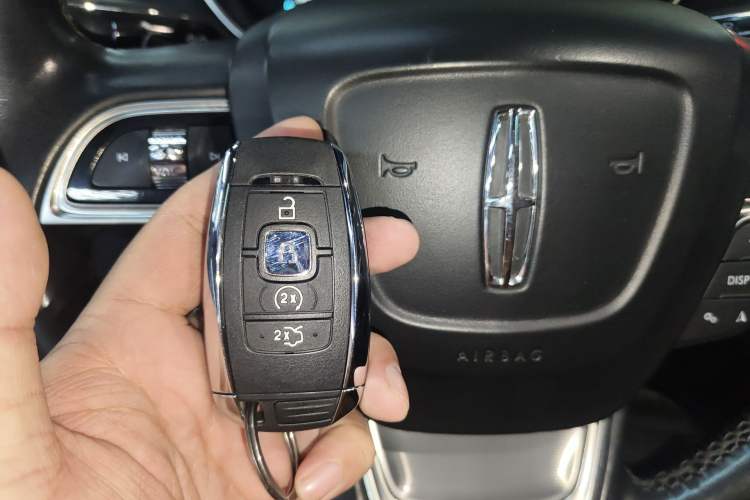 Used Lincoln Nautilus 2019 2.0T Two-Wheel Drive Luxury Edition China VI Standard
