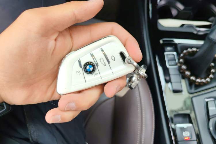 Used BMW X1 2019 sDrive18Li Premium Edition Vehicle Key