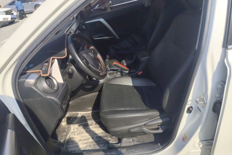 Used Toyota RAV4 2016 2.0L CVT Two-Wheel Drive Fashion Edition China V Standard