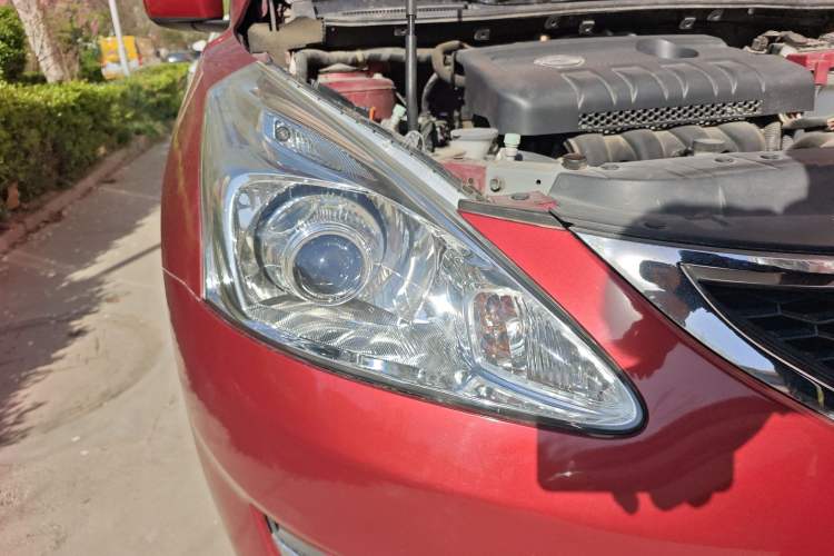 Used Nissan Tiida 2011 1.6L CVT Smart Version