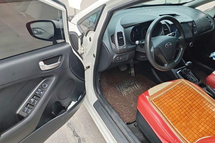 Used Kia K3 2016 1.6L Automatic GL
