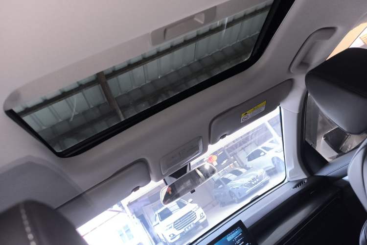 Used Wuling Asta 2022 2.0L DHT Electric-Speed Version