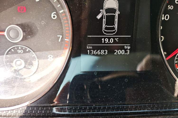 Used Volkswagen Magotan 2012 Revised 1.8TSI Luxury Version