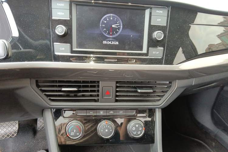 Used Volkswagen Bora 2019 Revised Version 1.5L Automatic Comfort Edition China VI Standard Audio And AC Panel
