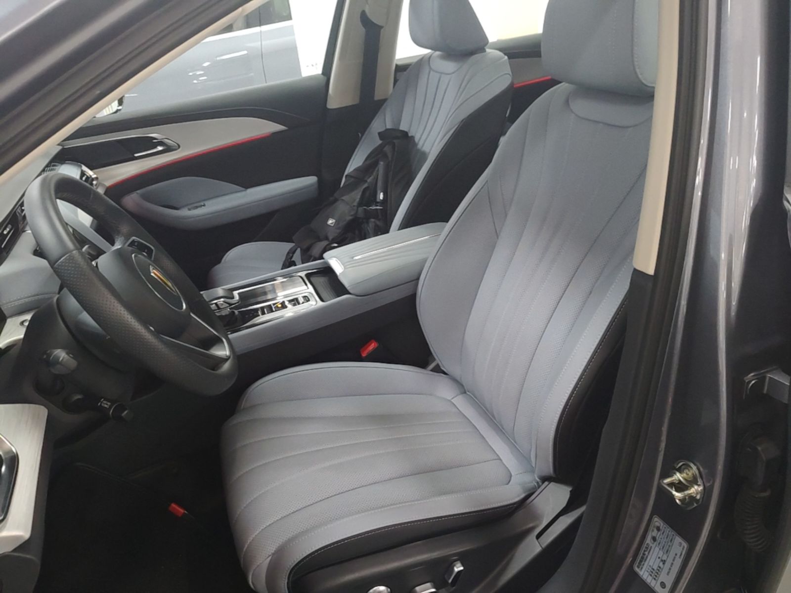 Hongqi H5 PHEV 2025 170 Super Hybrid Version — снимка 14