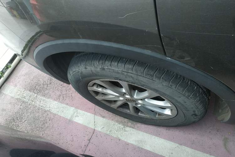 Used Buick Envision 2017 20T Two-Wheel Drive Leading Version Right Rear Wheel Hub