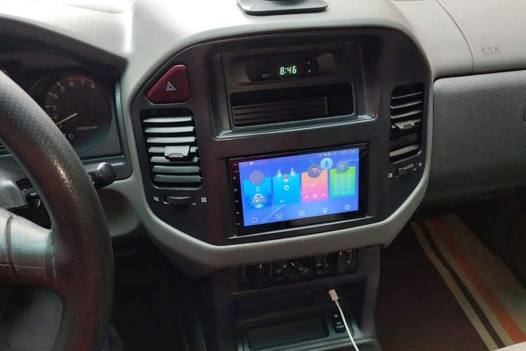 Used Mitsubishi Pajero 2008 V73 3.0L MT GL Audio And AC Panel