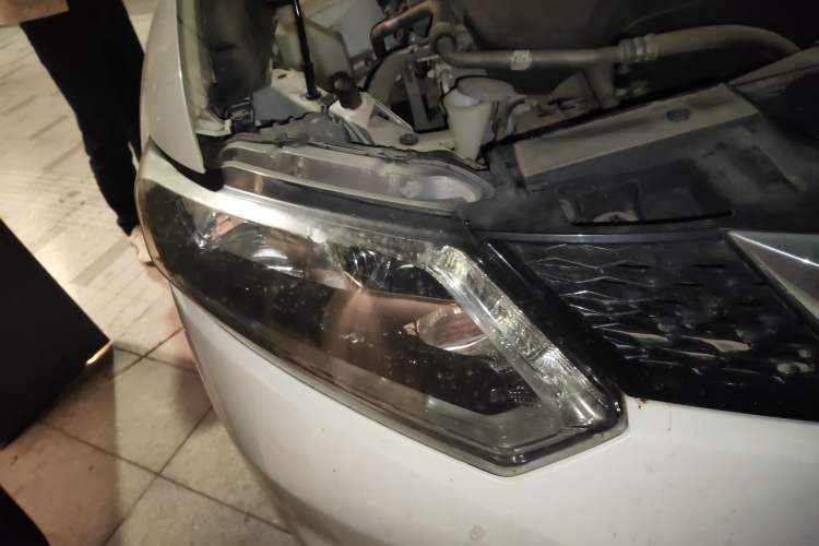 Used Nissan X-Trail 2014 2.5L CVT Luxury Edition 4WD
