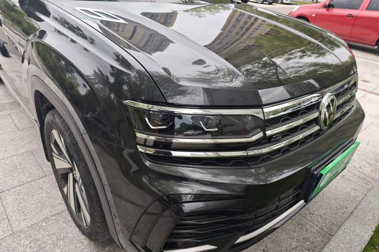 Used Volkswagen Teramont X 2022 380TSI Four-Wheel Drive Prestige Luxury Edition Right Front Headlight