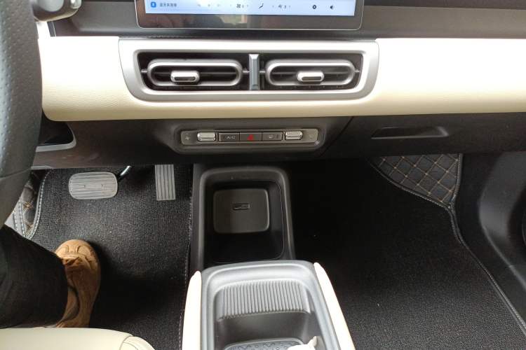 Used Wuling Bingo PLUS 2024 401 km Range 5-Seater Version
