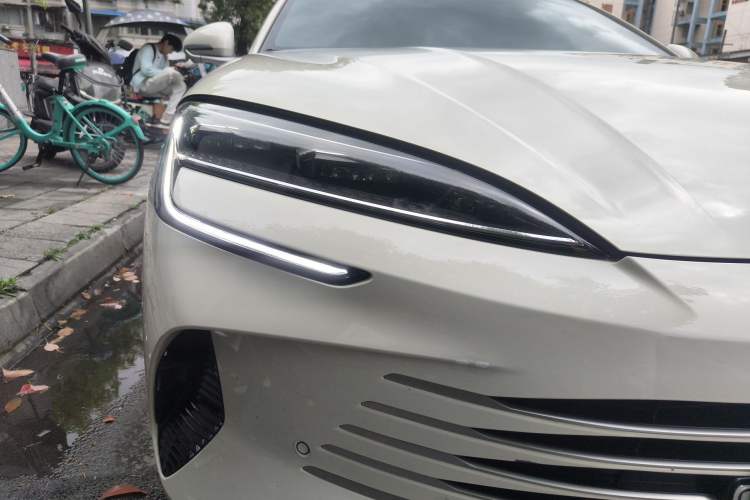Used BYD Seal 07 DM-i 2025 DM-i 1.5L 125km Luxury Model Right Front Headlight