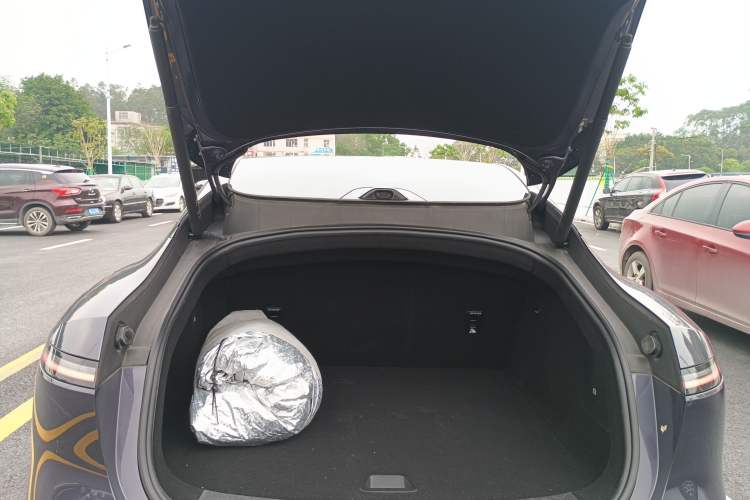 Used Avatr 06 2025 Ultra Pure Electric Edition Trunk