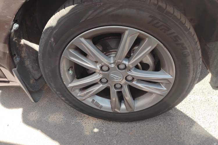 Used Geely Auto Emgrand 2017 Sedan Million Edition 1.5L Manual - Upward Version
