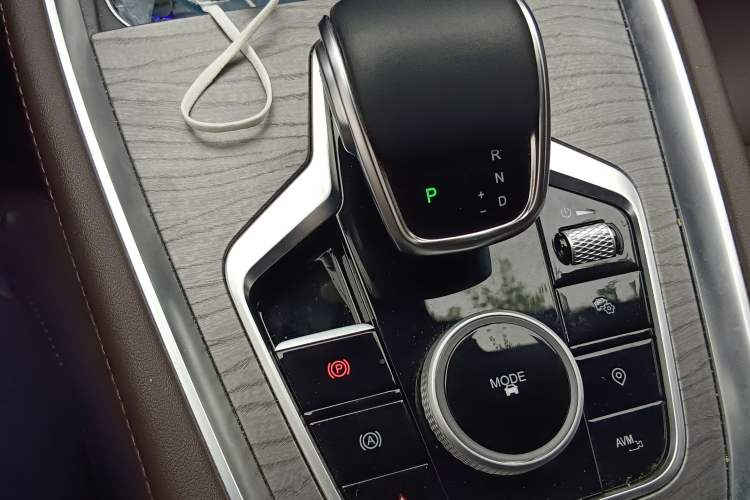 Used Chery Tiggo 8 PRO 2024 Champion Edition 390T Two-Wheel Drive Peak Version 5 Seats
