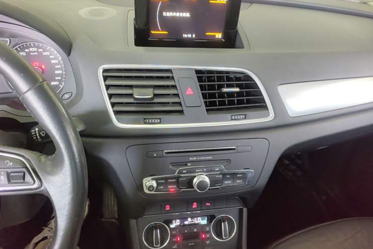 Used Audi Q3 2017 30 TFSI Fashion Model