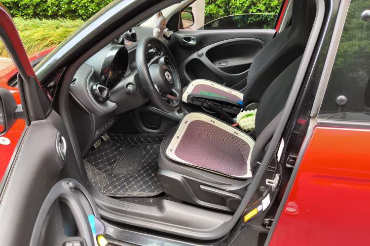 Used smart forfour 2016 1.0L 52 kW Passion Edition