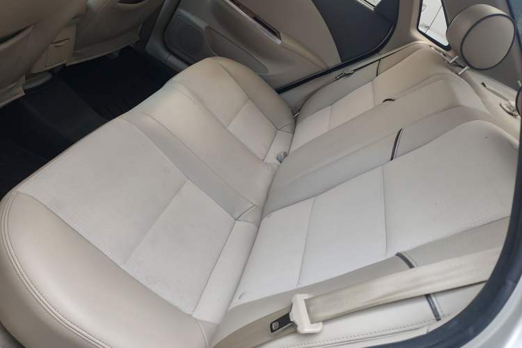 Used Buick Excelle 2015 1.5L Automatic Classic Model Left Rear Seat