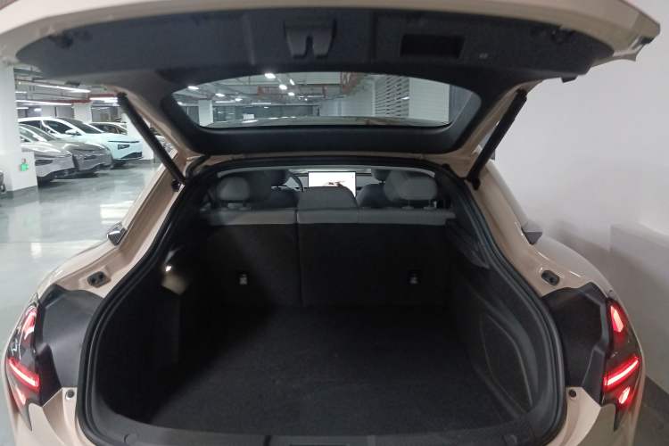 Used XPeng MONA M03 2024 620 with Ultra-Long Range
