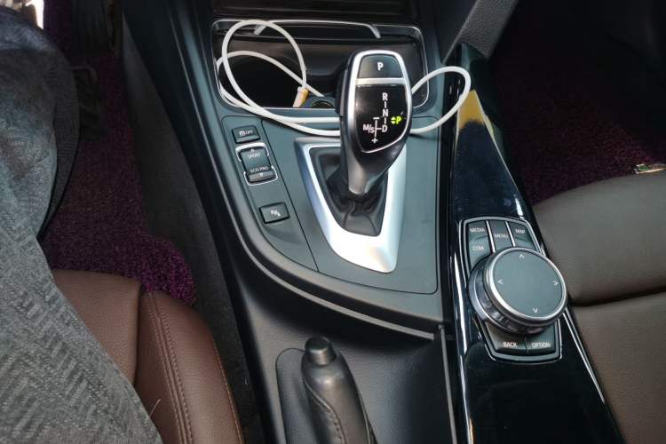 Used BMW 3 Series 2018 320Li Leading Model M Sport Package Gear Lever