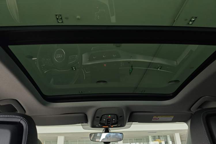 Used Audi A4L 2023 40 TFSI Fashion Dynamic Model

