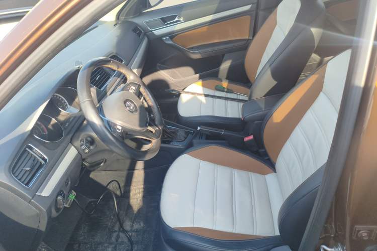 Used Volkswagen Cross Lavida 2017 230TSI DSG Luxury Edition