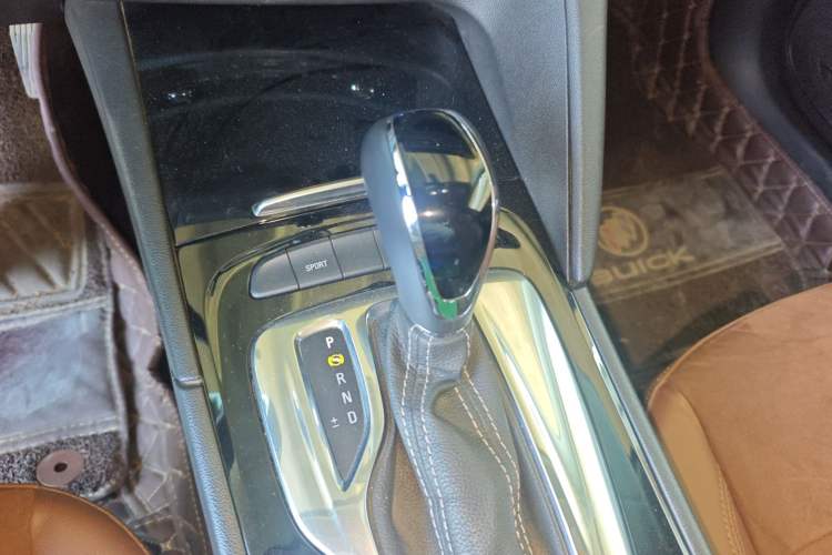 Used Buick Regal 2019 20T Elite Version China VI Standard