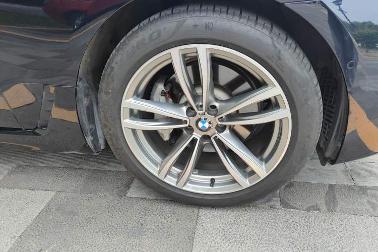Used BMW 6 Series GT 2018 630i M Sport Package Right Front Wheel Hub