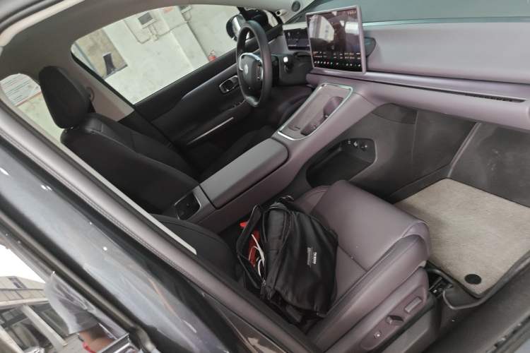 Used Leapmotor C16 2026 Extended-Range 280 LiDAR Zhizun Edition 6 Seats