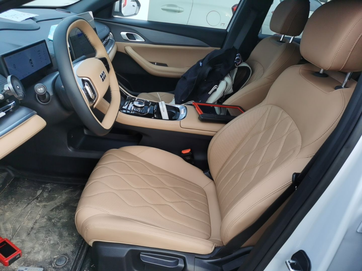 Geely Galaxy A7 2025 Model EM-i 70km Launch Edition — снимка 17